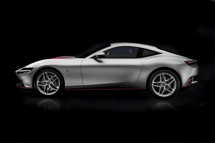 Hiện giá xe Ferrari Roma có một không hai tại Trung Quốc chưa được hé lộ. Tại Việt Nam, siêu xe Ferrari Roma hiện đang được phân phối chính hãng với giá 20,7 tỷ đồng.