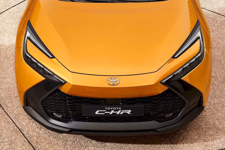 Can canh Toyota C-HR 2024, 