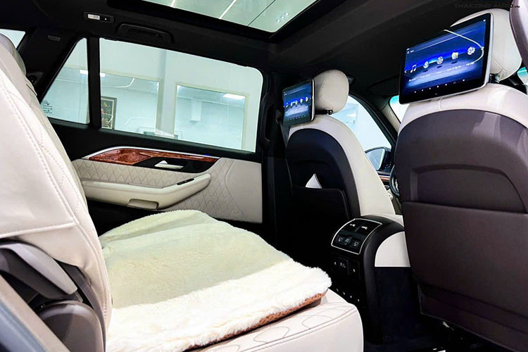 Chiếc VinFast Lux SA2.0 của ông Phạm Nhật Vượng chỉ có một điều đáng tiếc nhất là sử dụng động cơ 2.0 Turbo và vị tỷ phú đã hứa hẹn sẽ tung ra một phiên bản mạnh mẽ hơn nhiều của mẫu xe này, đó chính là President.