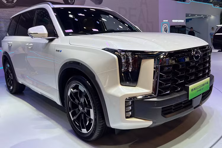 Mặc dù sự chú ý không thấp nhưng diễn biến chung của thị trường đã có những thăng trầm và khó ổn định, vì thế, sự ra mắt của Trumpchi ES9 sẽ một lần nữa nâng cấp sản phẩm chủ lực của thương hiệu, chúng ta hãy cùng chờ xem liệu nó có thể đạt được cả danh tiếng lẫn tiền tài hay không