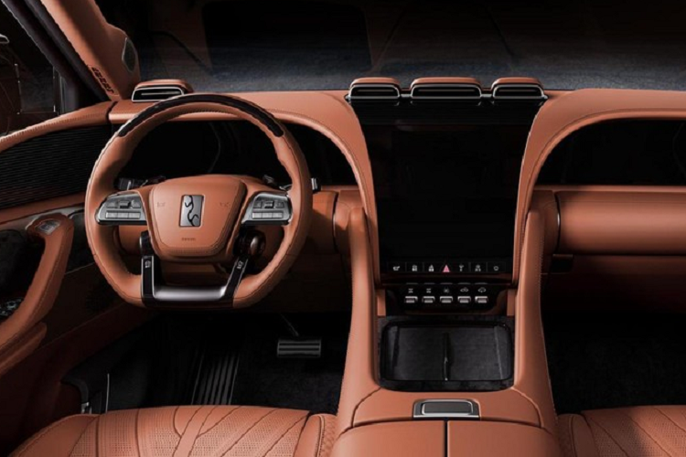 Được biết, đoạn video được quay ở Changsha, cách xa nhà máy Pingshan của BYD ở Thâm Quyến, nơi Yangwang U8 sẽ được sản xuất. Nhiều khả năng, những chiếc xe này đang được vận chuyển để đến 1 địa điểm chuyên dụng, nhằm giúp các kỹ sư của BYD trải nghiệm xe trên nhiều địa hình.