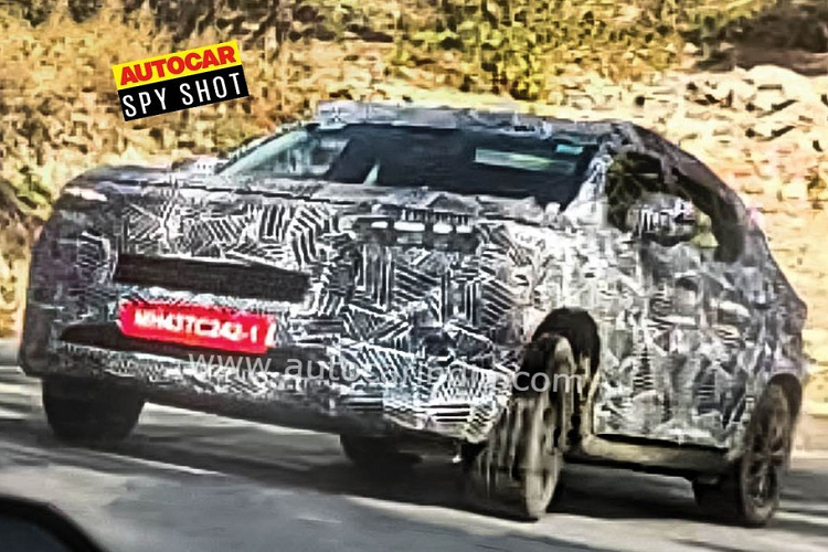 Nếu chung động cơ với Honda City 2023, xe sẽ dùng động cơ xăng 4 xi-lanh, hút khí tự nhiên, dung tích 1.5L, sản sinh công suất tối đa 121 mã lực và mô-men xoắn cực đại 145 Nm. Động cơ đi kèm với hộp số sàn 6 cấp hoặc hộp số biến thiên vô cấp CVT. Trong giai đoạn đầu, Honda Elevate dự kiến sẽ chỉ có 1 tùy chọn động cơ là máy xăng kể trên.