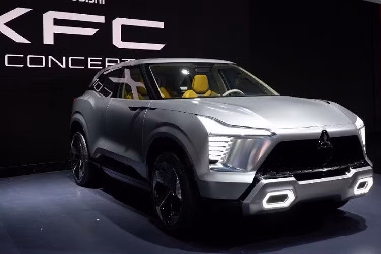 Tuy mẫu xe concept này ra mắt tại Việt Nam trước tiên nhưng Mitsubishi XFC pbản thương mại lại được phát triển theo thị hiếu của người tiêu dùng Indonesia. Theo Mitsubishi, hãng muốn phát triển XFC theo cách đã từng áp dụng thành công cho Xpander, đó là thu thập phản hồi của khách hàng Indonesia.