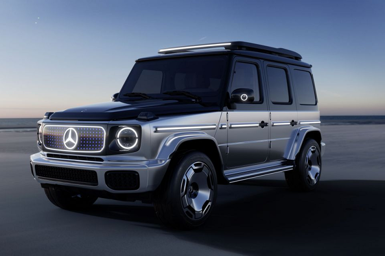 Trong giai đoạn sản xuất, Titan Silicon tạo ra lượng CO2 ít hơn từ 50% đến 75% trên mỗi KWh so với than chì. Công nghệ này được cho là có thế lưu điện tích gấp 10 lần so với than chì.