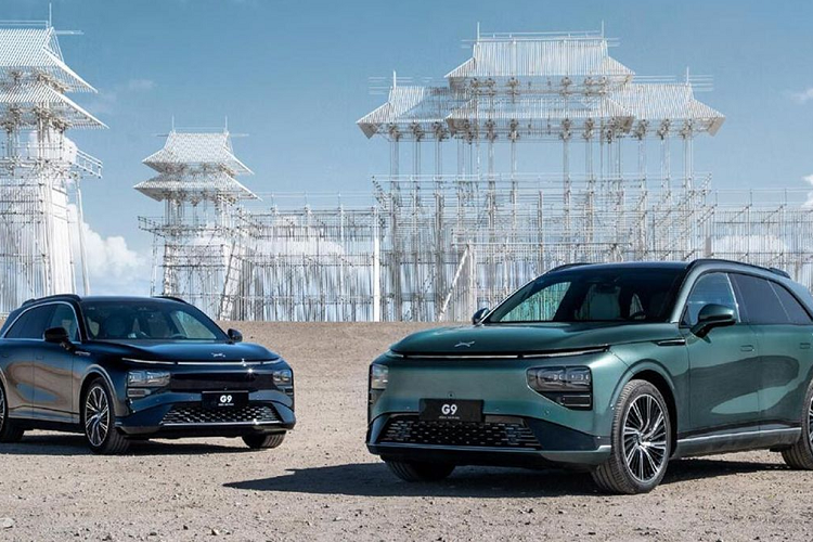 Mẫu xe này cũng sở hữu tính năng lái bán tự động mới nhất, hứa hẹn có khả năng điều hướng trên đường cao tốc (bao gồm cả các nút giao), chuyển làn và tự động lái xe đến các điểm đỗ xe đã lưu từ trước.