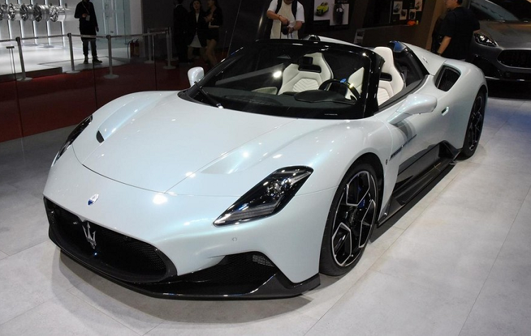 Maserati MC20 Cielo 2023 hon 16 ty tai Viet Nam 