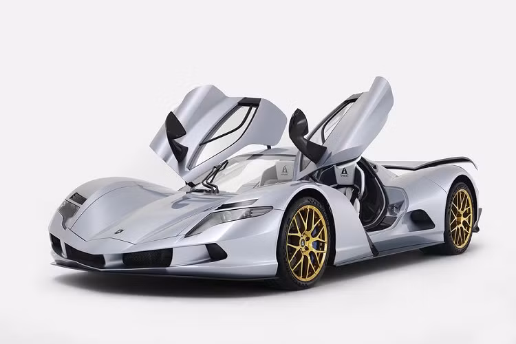  Aspark Aspark được thành lập vào tháng 10/2005 bởi doanh nhân Nhật Bản Masanori Yoshida tại Osaka. Trong những năm tiếp theo, công ty tập trung vào việc cung cấp các dịch vụ kỹ thuật cho ngành ôtô, cũng như cho ngành công nghiệp nặng và ngành điện tử. Đến giữa thập kỷ thứ hai của thế kỷ 21, Aspark bắt đầu nghiên cứu siêu xe điện với mục tiêu chế tạo ra một mẫu siêu xe điện phá vỡ mọi kỷ lục về hiệu suất trên thế giới.