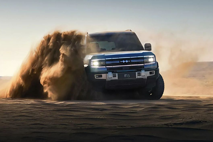 Giá xe Fang Cheng Bao Leopard 5 được dự đoán nằm trong khoảng 400.000 - 600.000 NDT (tương đương khoảng 1,3 - 1,96 tỷ đồng).