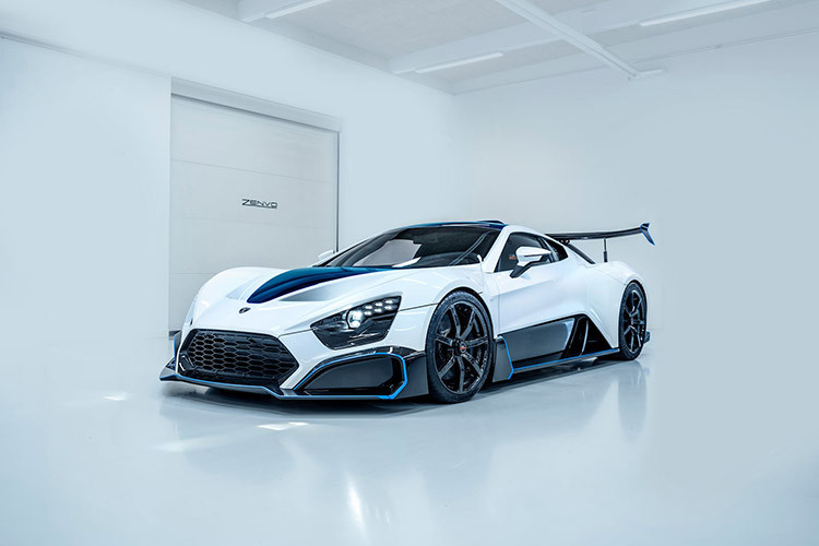 Zenvo Automotive đã được biết đến trong nhiều năm trở lại đây với việc chế tạo một số mẫu siêu xe thú vị. Giờ đây, hãng xe Đan Mạch hoàn toàn có thể gây thêm tiếng vang trong ngành công nghiệp ôtô khi cho ra mắt siêu phẩm Aurora mới tại Tuần lễ xe hơi Monterey 2023.