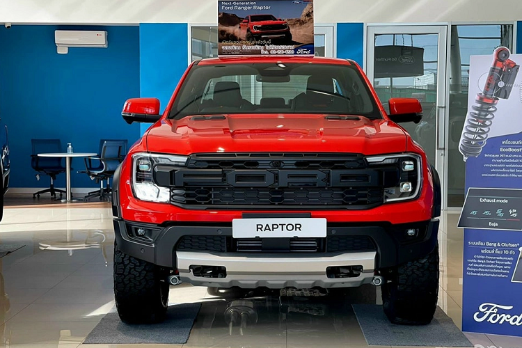 Can canh Ford Ranger Raptor 2023 tai Viet Nam, ban V6 tren 1,5 ty-Hinh-3
