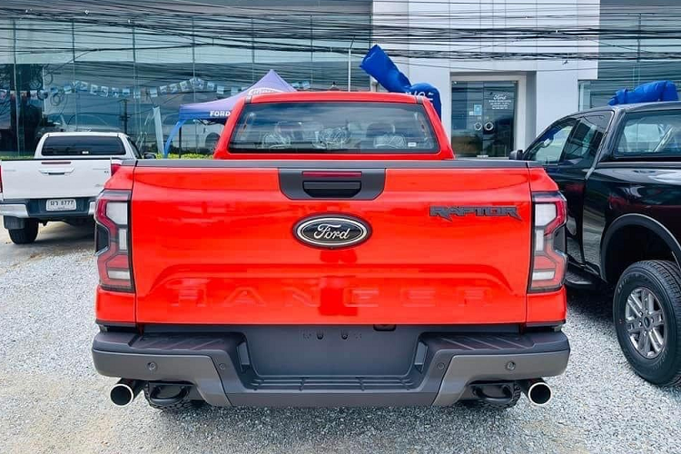 Can canh Ford Ranger Raptor 2023 tai Viet Nam, ban V6 tren 1,5 ty-Hinh-6