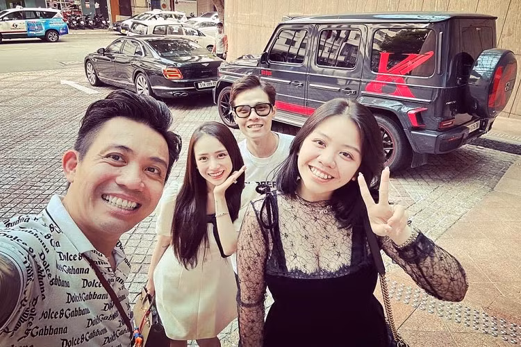 Mercedes-AMG G63 Edition 1 của Minh Nhựa là 1 trong những chiếc xe có "tuổi thọ" nhiều nhất trong số các xe SUV tay chơi này đang sở hữu. Vậy chiếc Mercedes-AMG G63 Edition 1 giờ ra sao sau 4 năm về nước?