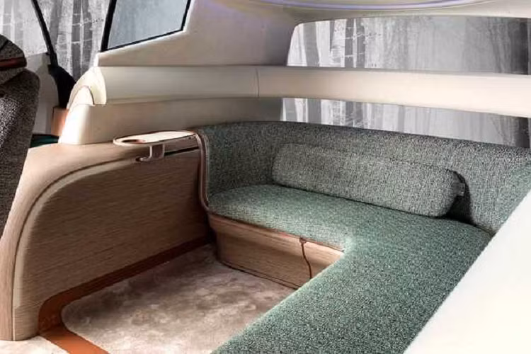 Nhà sản xuất Hàn Quốc gọi chiếc xe này là SUEV (Xe điện thể thao đa dụng) và dự kiến bản thương mại sẽ sớm ra mắt dưới cái tên Ioniq 7. Về thiết kế, mẫu Concept này sở hữu ngoại hình mang ảnh hưởng nhiều từ các mẫu Ioniq ra mắt trước đó, bao gồm đèn pha và đèn hậu 'pixel'.