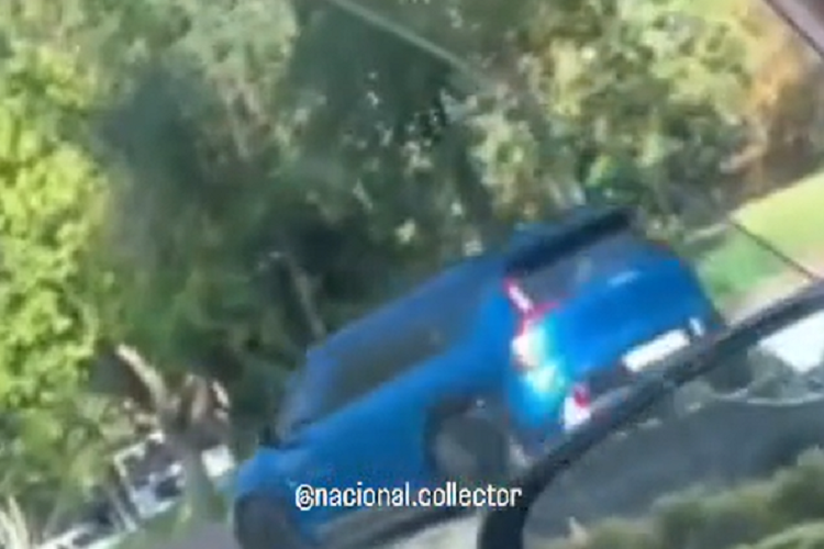 Tuy nhiên, theo tài liệu rò rỉ vào hồi cuối tháng 1/2023 vừa qua, mẫu xe này sẽ có 5 phiên bản với thông số kỹ thuật khác nhau. Trong đó, có 2 phiên bản dùng mô-tơ điện mạnh 200 mã lực và mô-men xoắn cực đại 340 Nm. 2 phiên bản khác sở hữu sức mạnh tương ứng là 400 mã lực và 515 Nm.