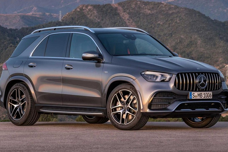  Mercedes-Benz GLE-Class: 65.050 xe Cũng như người anh em GLC, Mercedes-Benz GLE-Class chuẩn bị được nâng cấp ở thị trường Mỹ. Thay vì chờ bản nâng cấp, người Mỹ vẫn mua 65.050 chiếc Mercedes-Benz GLE-Class trong năm ngoái. Con số này bao gồm cả Mercedes-Benz GLE-Class thông thường và GLE Coupe.
