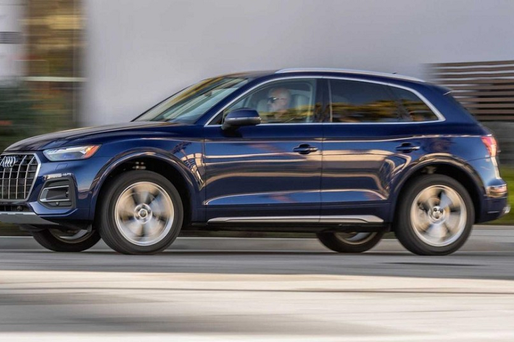  Audi Q5: 62.912 xe Q5 chính là mẫu xe bán chạy nhất của thương hiệu "4 vòng tròn" Audi ở thị trường Mỹ trong năm 2022. Mẫu xe này cũng mang đến nhiều lựa chọn cho khách hàng, từ SQ5 thể thao hơn, Sportback phong cách cho đến plug-in hybrid tiết kiệm xăng.