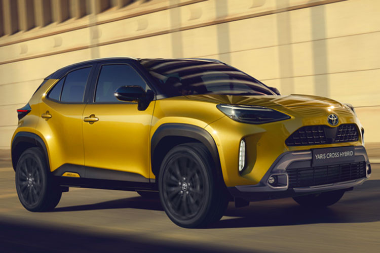 Sau khi ra mắt thị trường Indonesia, Toyota Yaris Cross 2024 cũng có thể sẽ về Việt Nam trong quý III năm nay và cạnh tranh với những đối thủ như Hyundai Creta hay Kia Seltos... Xe sẽ được nhập khẩu nguyên chiếc về nước và sẽ có cả bản hybrid tiết kiệm nhiên liệu.