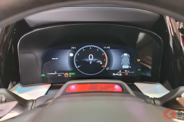 Tương tự các mẫu xe Lexus khác, mẫu MPV hạng sang này cũng có gói công nghệ an toàn chủ động Lexus Safety Sense+ với những tính năng như cảnh báo tiền va chạm, hệ thống kiểm soát hành trình bằng radar, cảnh báo lệch làn đường, cảnh báo khi người lái mất tập trung, hỗ trợ bám làn đường, hỗ trợ lái chủ động, hỗ trợ đỗ xe nâng cao và cảnh báo phương tiện đến gần khi mở cửa.