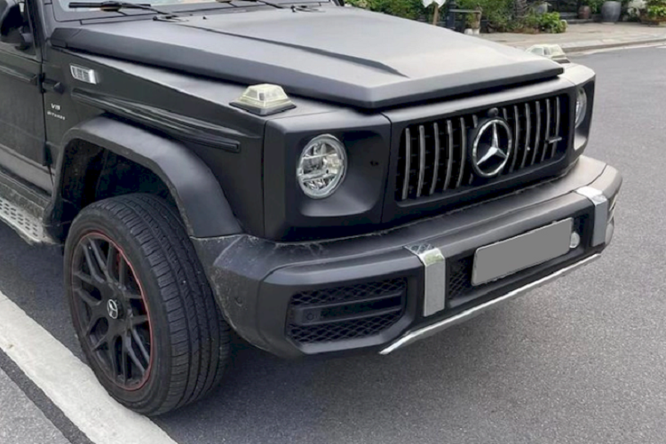Hiện chưa rõ chiếc BAIC BJ40 độ Mercedes-AMG G63 này có được nâng cấp về trang bị vận hành hay không. Ở trạng thái nguyên bản, xe sử dụng động cơ xăng 2.3L tăng áp, công suất cực đại 250 mã lực và 350 Nm mô-men xoắn, đi kèm hộp số tự động 6 cấp.