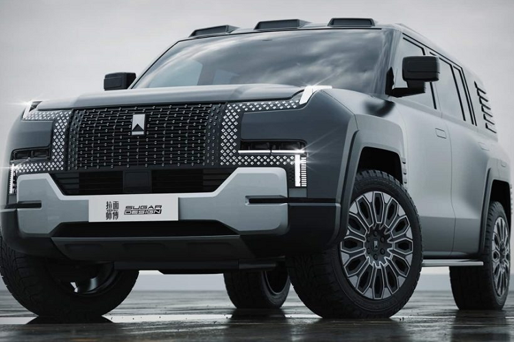 Đồng thời, cửa sổ trời của xe sẽ tự động mở để cung cấp thêm cho người dùng lối thoát hiểm trong những tình huống khắc nghiệt. Không chỉ vậy, màn hình cong Galaxy trên xe còn sẽ tự động hiển thị độ sâu nước, giúp người dùng nắm được tình trạng xe theo thời gian thực. Ở trạng thái nổi khẩn cấp, Yangwang U8 có thể không nhìn thấy nước chảy trong xe trong vòng 30 phút chứ đừng nói đến việc chìm xuống và có thể di chuyển về phía trước với tốc độ nhanh nhất 3 km/h, giúp xe ổn định trong quá trình di chuyển.