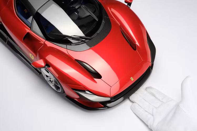 Ngoài động cơ và hộp số, Amalgam còn tạo ra mô hình thu nhỏ cho chiếc Ferrari chính xác. Tất nhiên, không có mô hình nào trong số này có giá rẻ.