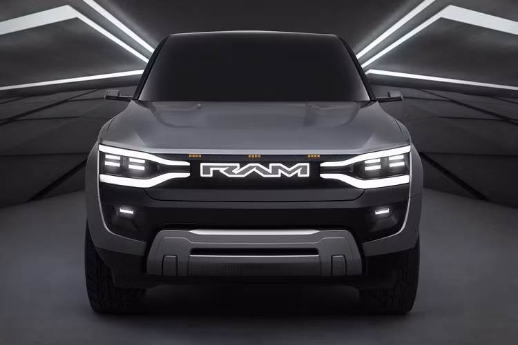 Đối thủ được chờ đợi từ lâu của Ford F-150 Lightning và Rivian R1-T, mẫu xe Ram Revolution 1500 BEV Concept mới được công bố tại CES 2023 ở Las Vegas, Mỹ đã nhận được sự quan tâm không nhỏ của khách hàng tham dự.