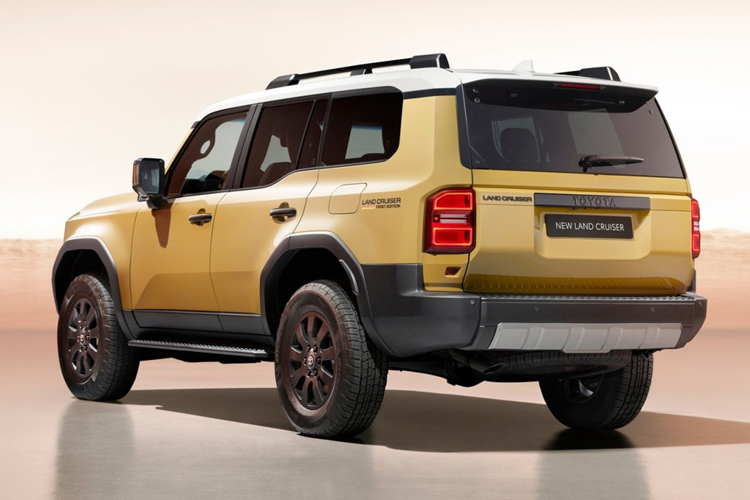 Sức mạnh này chủ yếu được cung cấp cho thị trường Trung Quốc và Bắc Mỹ, tại các khu vực khác hãng cũng sẽ cung cấp phiên bản xăng 2.4T, phiên bản hybrid nhẹ diesel 2.8T, phiên bản diesel 2.8T và phiên bản xăng 2.7L.