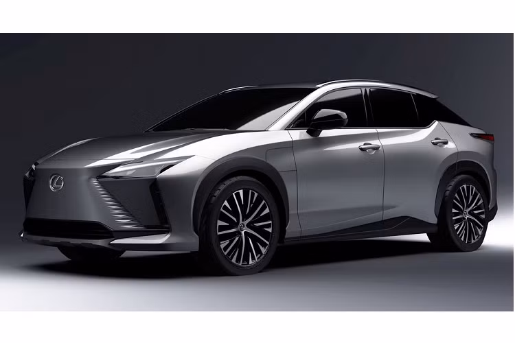 Chưa hết, bên trong mẫu SUV hạng sang này còn có bảng đồng hồ kỹ thuật số, màn hình cảm ứng trung tâm 14 inch, núm xoay chuyển số, hệ thống đóng/mở cửa chỉnh điện, ghế bọc da lộn Ultrasuede và cửa sổ trời toàn cảnh Panorama có tính năng chống chói.