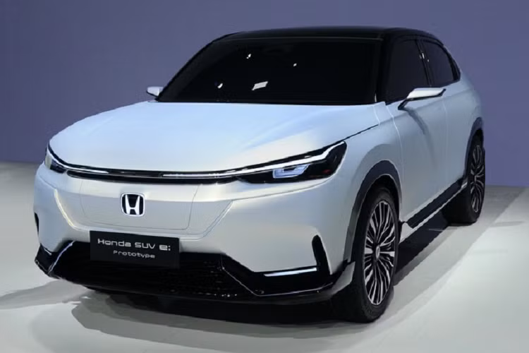 Hiện giá bán của Honda HR-V phiên bản điện tại thị trường Thái Lan vẫn chưa được hé lộ. Chỉ biết rằng, xe ôtô điện của Honda sẽ được nhận trợ giá 150.000 Baht (106 triệu đồng) và miễn 100% thuế tại Thái Lan trong năm nay.