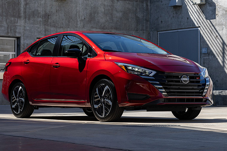 Nissan Almera hiện cũng đang được bán tại Việt Nam dưới dạng xe nhập khẩu nguyên chiếc từ Thái Lan. Do đó, sau Thái Lan, phiên bản nâng cấp của mẫu sedan hạng B này dự kiến cũng sẽ sớm về Việt Nam để cạnh tranh với Toyota Vios, Honda City và Hyundai Accent.