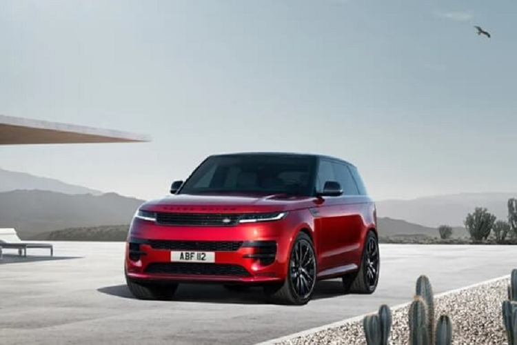 Tại Việt Nam, mẫu SUV có 2 phiên bản động cơ bao gồm I6 công suất 355 mã lực, 500 Nm hoặc 394 mã lực và 550 Nm mô-men xoắn.