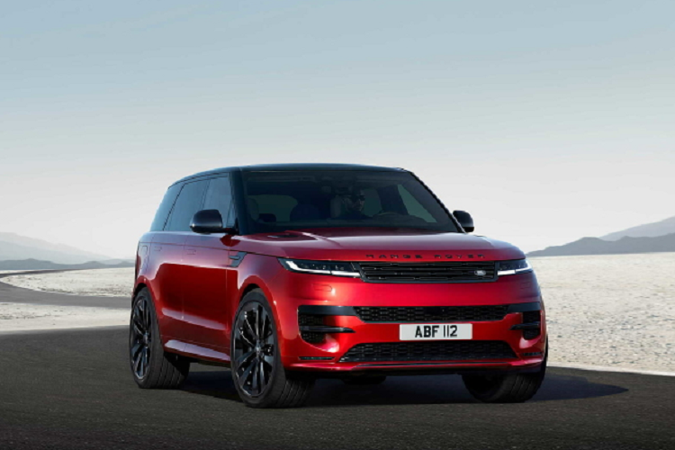 Các tính năng cao cấp khác bao gồm ghế mát xa chỉnh 22 hướng, hệ thống lọc khí tân tiến, dàn 29 loa Meridian 1.430W, công nghệ trung hòa tiếng ồn chủ động. Range Rover Sport 2023 được xây dựng trên nền tảng MLA-Flex của Land Rover.