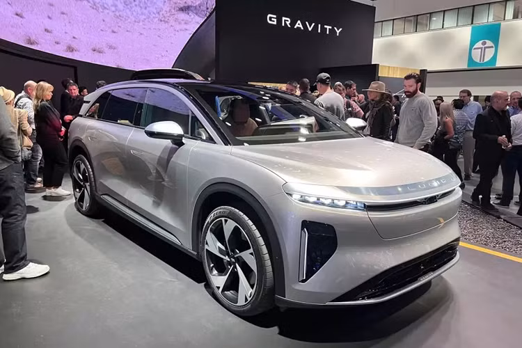 Lucid Gravity - SUV dien 3 hang ghe duoi 80.000 USD, doi thu Kia EV9