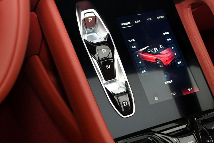 Hiện giá bán cụ thể của MG Cyberster chưa được công bố. Chỉ biết rằng, xe sẽ được bán ở một số thị trường như Trung Quốc và Anh. Ở thị trường Trung Quốc, giá xe MG Cyberster 2024 dự kiến bán ra khoảng 33.000 - 37.000 USD.