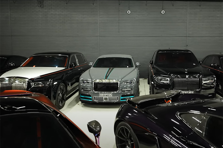 Không giống như nhiều nhà sưu tập khác, Escalante không chỉ để xe của mình mục nát trong nhà kho, thay vào đó, anh ấy thường xuyên lái chúng và còn hào phóng cho bạn bè trải nghiệm.