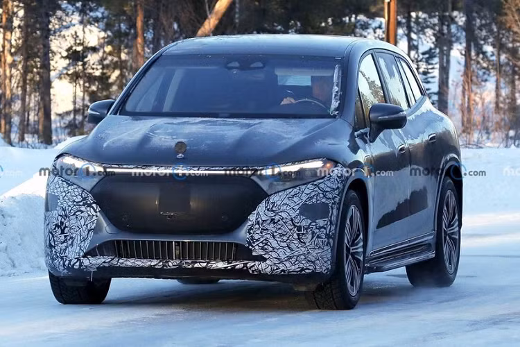 Mới đây, hãng xe Mercedes-Benz đã tiết lộ về thời gian ra mắt cũng như 1 bức ảnh nhá hàng về chiếc SUV siêu sang chạy bằng điện đầu tiên của mình, mẫu Mercedes-Maybach EQS 680 chạy điện. Cụ thể, chiếc xe này sẽ xuất hiện tại triển lãm ôtô Thượng Hải vào ngày 17/4 tới đây.