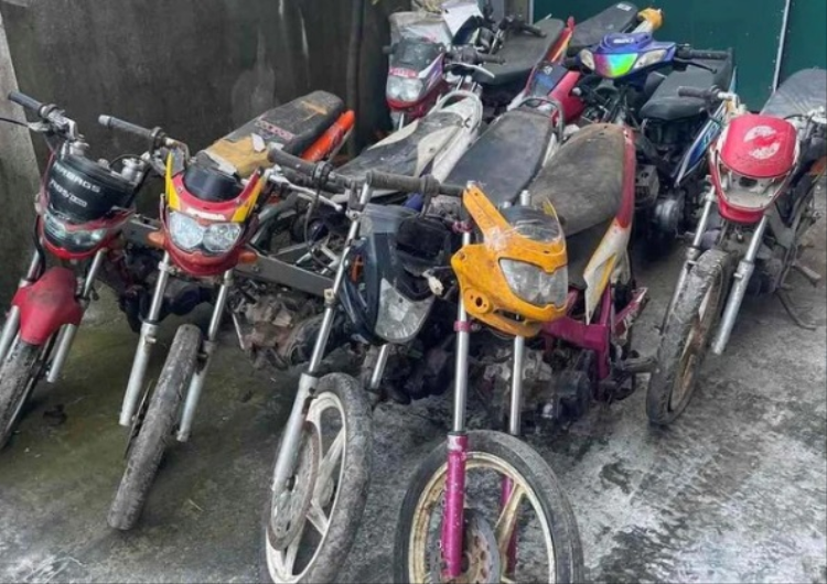 Nguoi trung dau gia 32 xe may cu gia 6,8 ty o Ha Tinh bo coc