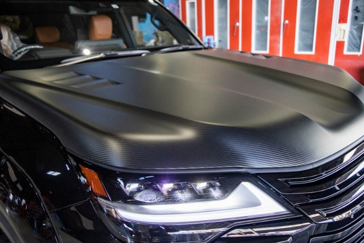 Nếu muốn nâng cấp widebody cho Lexus LX600, Liberty Walk mang đến 3 lựa chọn cho khách hàng bao gồm: Light Complete Kit, Full Complete Kit và Premium Complete Kit cùng nhiều tùy chọn chất liệu khác nhau.