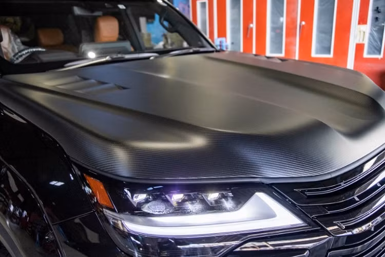 Nếu muốn nâng cấp widebody cho Lexus LX600, Liberty Walk mang đến 3 lựa chọn cho khách hàng bao gồm: Light Complete Kit, Full Complete Kit và Premium Complete Kit cùng nhiều tùy chọn chất liệu khác nhau.