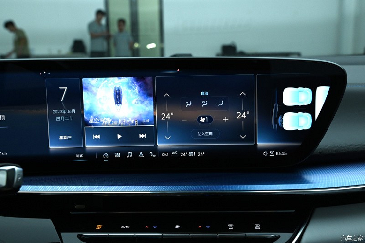 Chiếc xe mới có hệ thống quản lý pin có thể kết nối không dây bằng wBMS, hệ thống theo dõi tình trạng pin kết hợp "xe-đám mây", hệ thống quản lý nhiệt nguồn nhiệt kép BEV Heat, ổ điện tám trong một Aotecan tự phát triển hệ thống và cấu trúc có hình dạng tốt bằng thép cường độ cao.