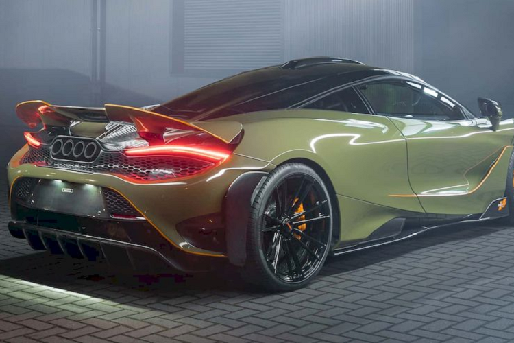 Được phát triển dựa trên 720S, McLaren 765LT sở hữu động cơ V8 4.0L tăng áp kép, tạo ra công suất 755 mã lực và mô-men xoắn 800Nm, đi kèm hộp số ly hợp kép 7 cấp.