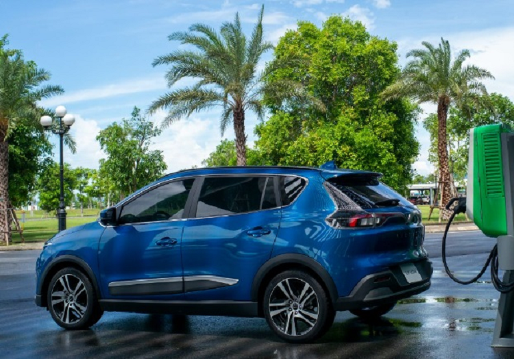 Viet Nam lot top quoc gia co chi phi sac oto dien re nhat-Hinh-3