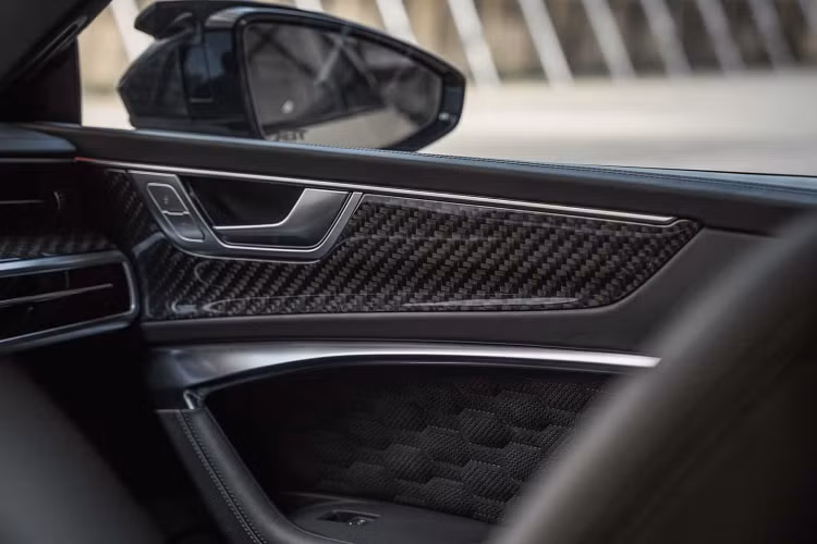 ABT ước tính tài xế có thể đi được (1.864 dặm) 3.000 km trước khi phải nạp thêm nước và ethanol. Ứng dụng myABT sẽ hiển thị đầy đủ bình chứa. Chủ xe cần đặt thêm dung dịch IWI từ ABT.