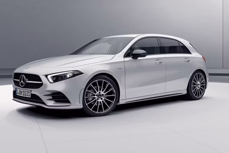 Ly do nao khien Mercedes-Benz khai tu mau xe A-Class?
