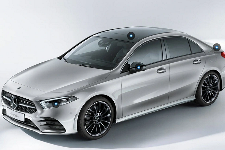 Ola Kaellenius cũng cho biết dòng xe cỡ nhỏ của Mercedes-Benz sẽ giảm từ 7 mẫu hiện tại xuống chỉ còn 4. Đó chính là CLA, CLA Shooting Brake, GLA/EQA, GLB/EQB. Điều này cũng có nghĩa là A-Class thế hệ hiện tại, bao gồm các biến thể AMG và mẫu xe phái sinh Sedan, sẽ nằm trong danh sách dừng sản xuất.