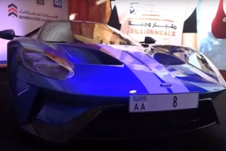 Được biết, Balvinder Sahni - ông trùm bất động sản nổi tiếng tại quốc gia dầu mỏ đã quyết định chi 9,5 triệu USD (231 tỷ đồng) để tậu chiếc siêu biển AA8.