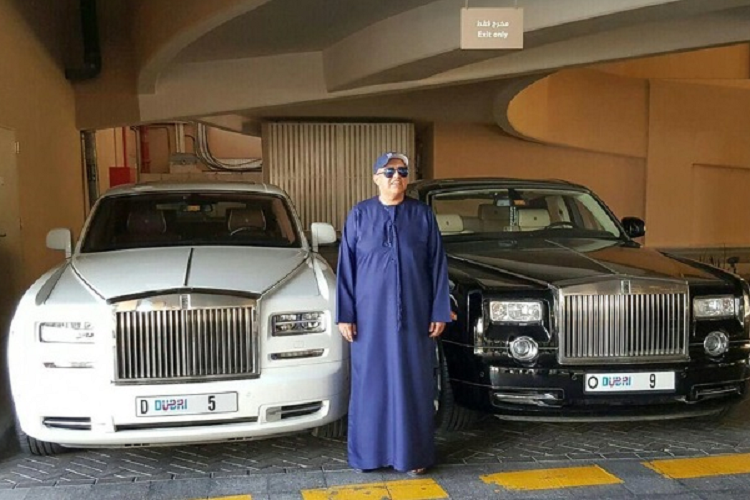  AA8: 9,5 triệu USD (231 tỷ đồng); AA9: 10,3 triệu USD (251 tỷ đồng) Biển số xe AA8 và AA9 là hai chiếc biển cũng thuộc dạng đắt đỏ tại Duabi. Trong một buổi đấu giá từ thiện năm 2022.