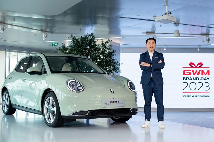 Trong sự kiện kỷ niệm 2 năm có mặt tại thị trường Thái Lan, hãng xe Trung Quốc Great Wall Motor (GWM) đã hé lộ kế hoạch sản xuất mẫu xe Ora Good Cat chạy điện ở tỉnh Rayong của nước này vào năm sau.