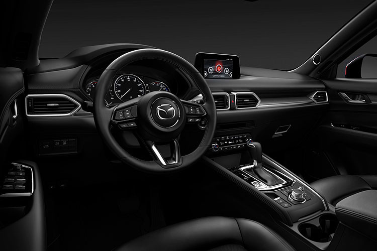 Chưa kể tới việc Mazda vốn là một thương hiệu Nhật Bản, tên tuổi gắn liền với sự bền bỉ, tiết kiệm và tin cậy. Ngoài ra, các mẫu xe hiện tại của Mazda nói chung và CX-5 nói riêng, đều mang thiết kế Kodo với sự uyển chuyển, tinh giản, hiện đại và rất bắt mắt; nhất là đối với nhóm người tiêu dùng trẻ. Nội thất xe sở hữu các trang bị cao cấp như ghế bọc da, cửa sổ trời, bốn cửa kính một chạm.