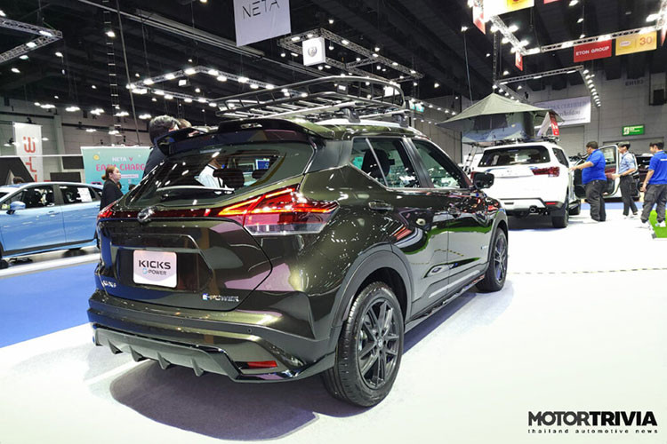 Cuối cùng là những trang bị an toàn như 6 túi khí, cân bằng điện tử, hỗ trợ khởi hành ngang dốc, phanh tay điện tử, tự động giữ phanh tạm thời, camera 360 độ, đèn pha tự động thích ứng, cảnh báo tiền va chạm, phanh khẩn cấp tự động, cảnh báo mất tập trung, phát hiện vật thể di động xung quanh xe, hệ thống kiểm soát hành trình thích ứng...